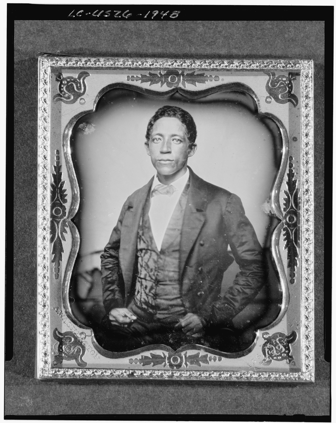[Urias A. McGill, half-length portrait, facing front], [between 1854 and 1860] — historic photograph