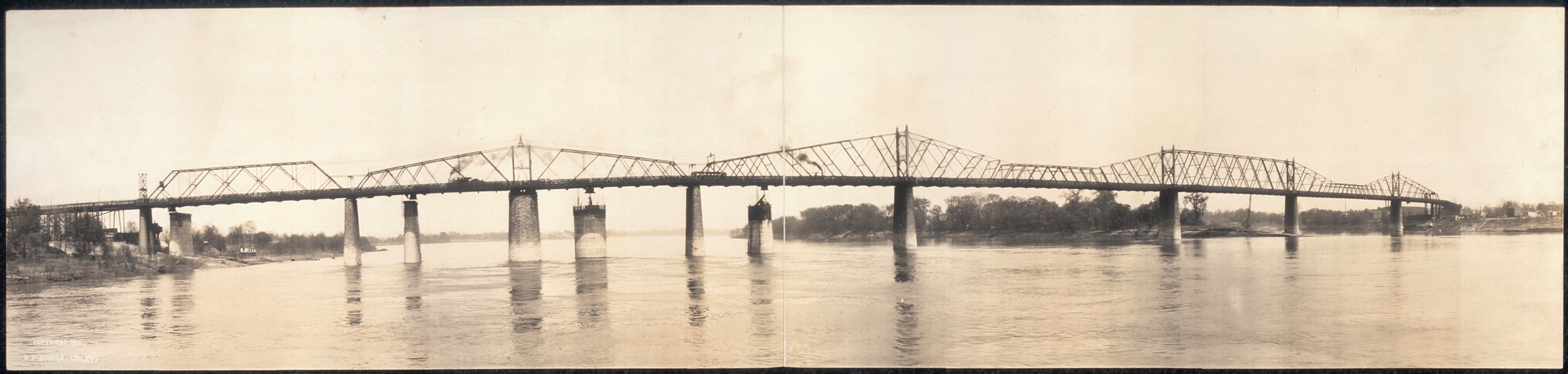 Ohio River Louisville, Kentucky, 1911, 1911 — historic image