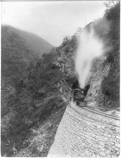 [Mexico - Railroad scenes: locomotive #124 in mouth of tunnel, Temaposa Canon]