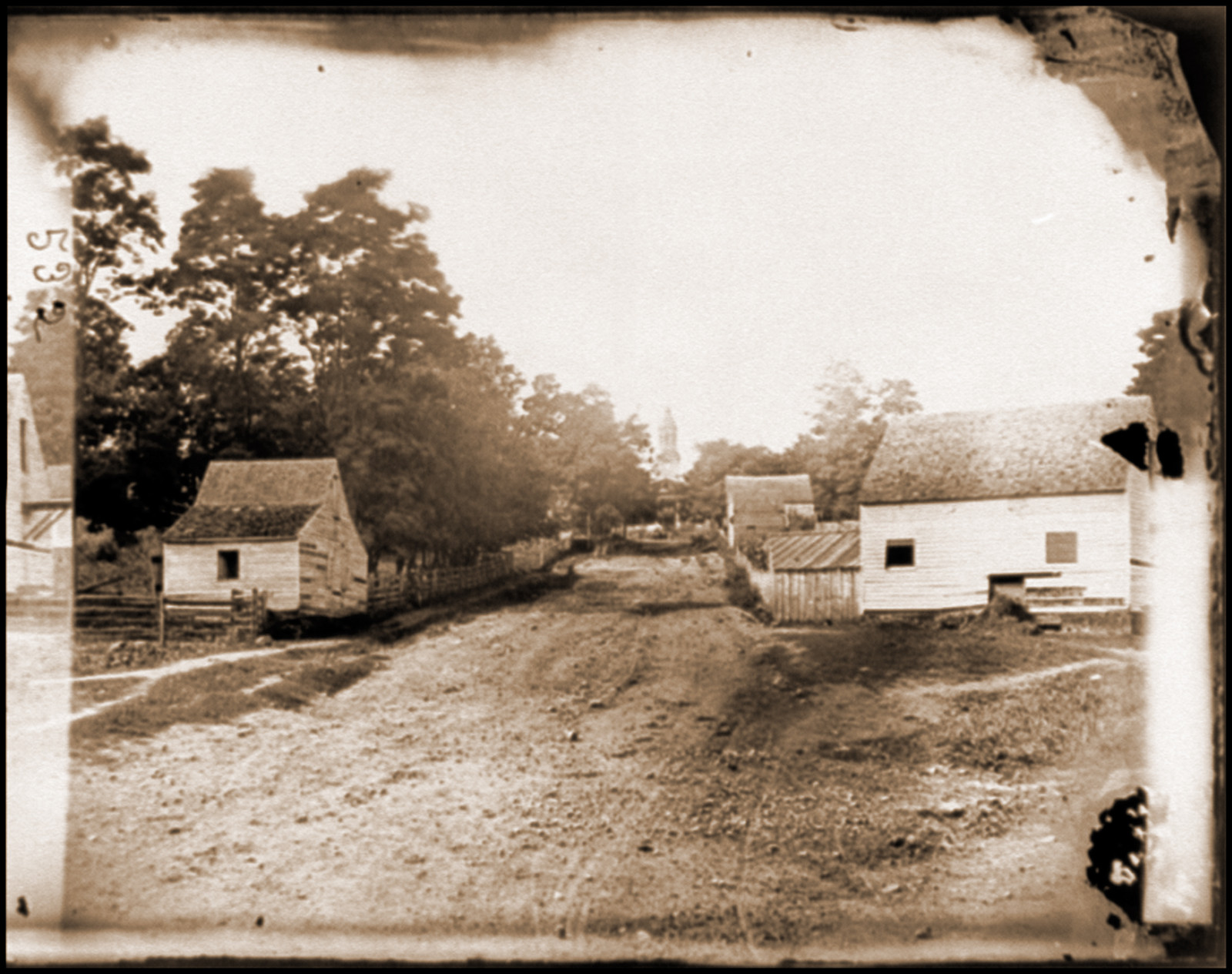Warrenton Va. Outskirts of town with courthouse in distance, 1862 — historic photograph