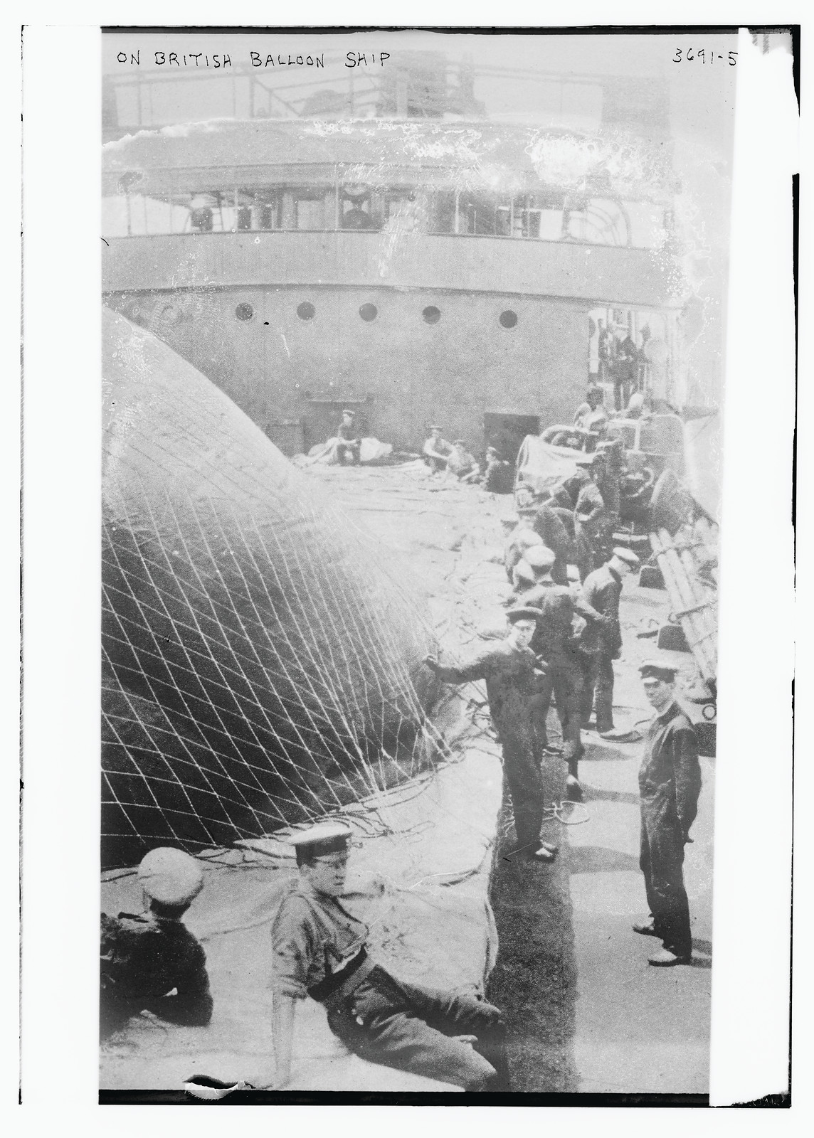 On British Balloon ship, n/a — historic photograph