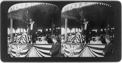 Pres. [Theodore] Roosevelt delivering his address, Georgia Day, Jamestown Exposition, Va.