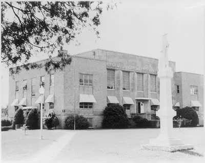 [Arkansas courthouses]: Star City, Lincoln Co.