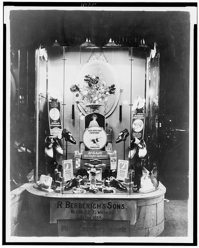 Vintage Photo Print - Washington DC - Display of Dr