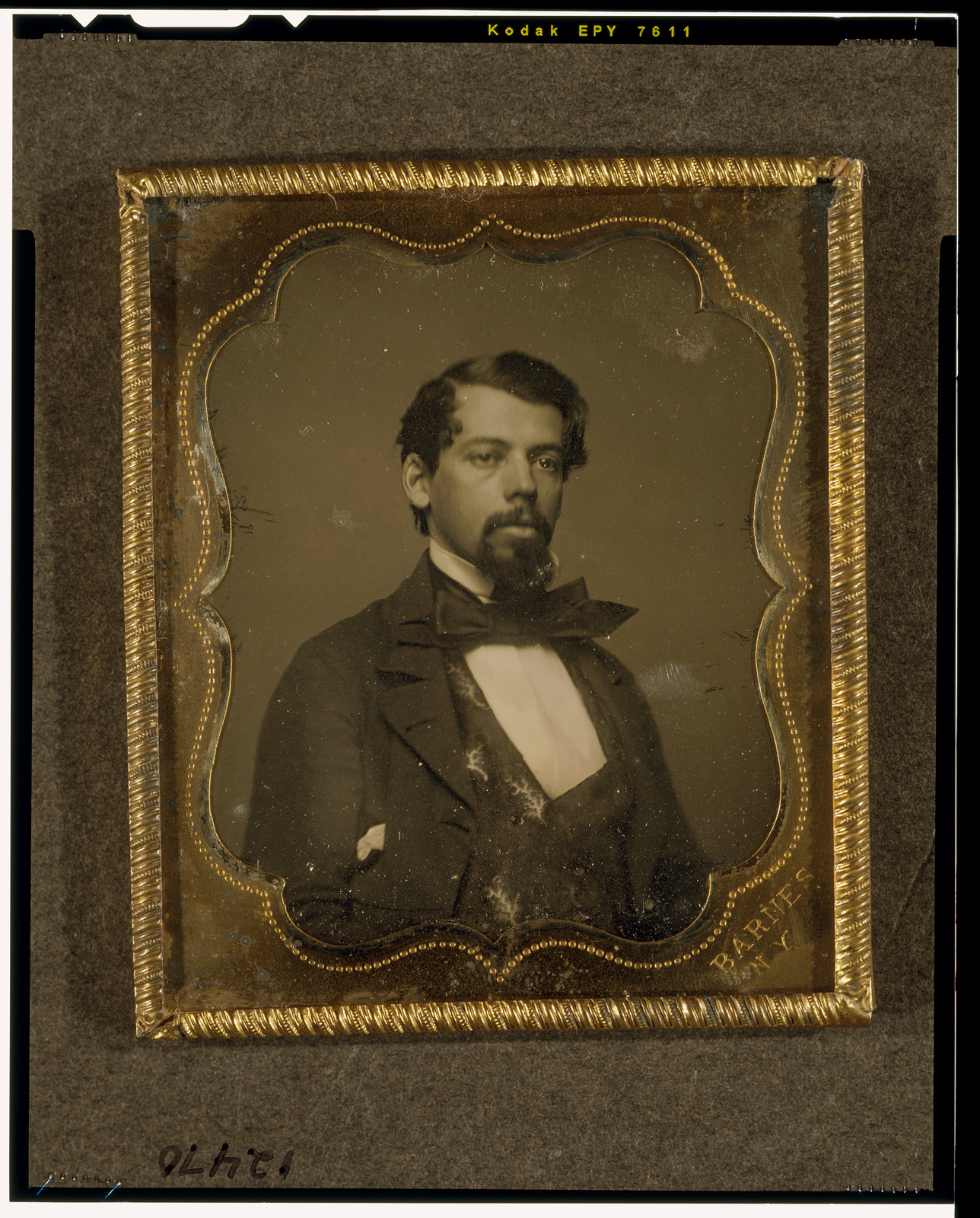 [Unidentified man, head-and-shoulders portrait, facing right], [between 1849 and 1860] — historic photograph