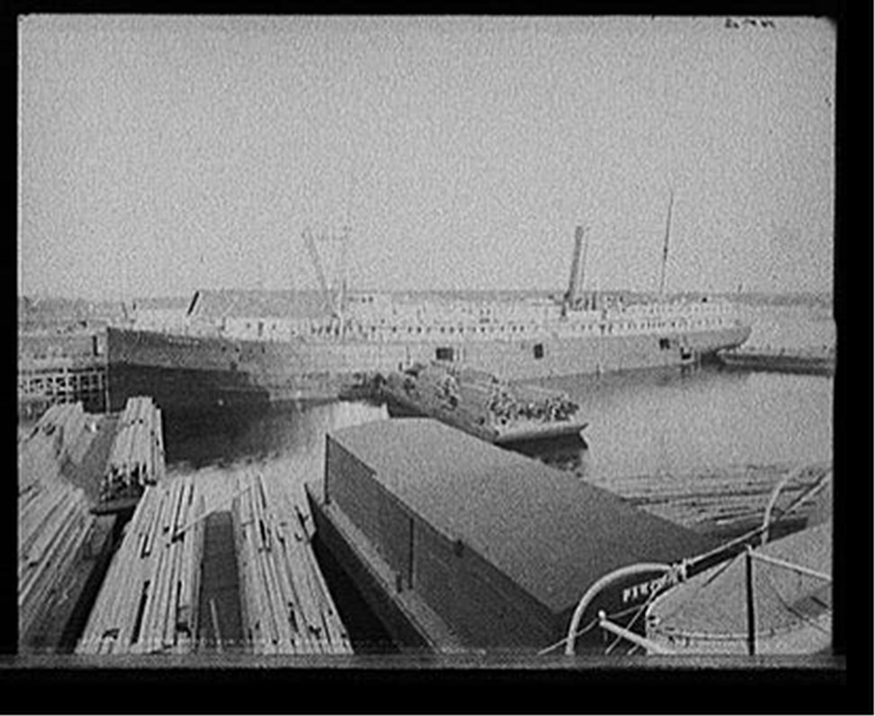 S.S. Iroquois, Clyde Line, at Jacksonville, Fla., [1903?] — historic photograph