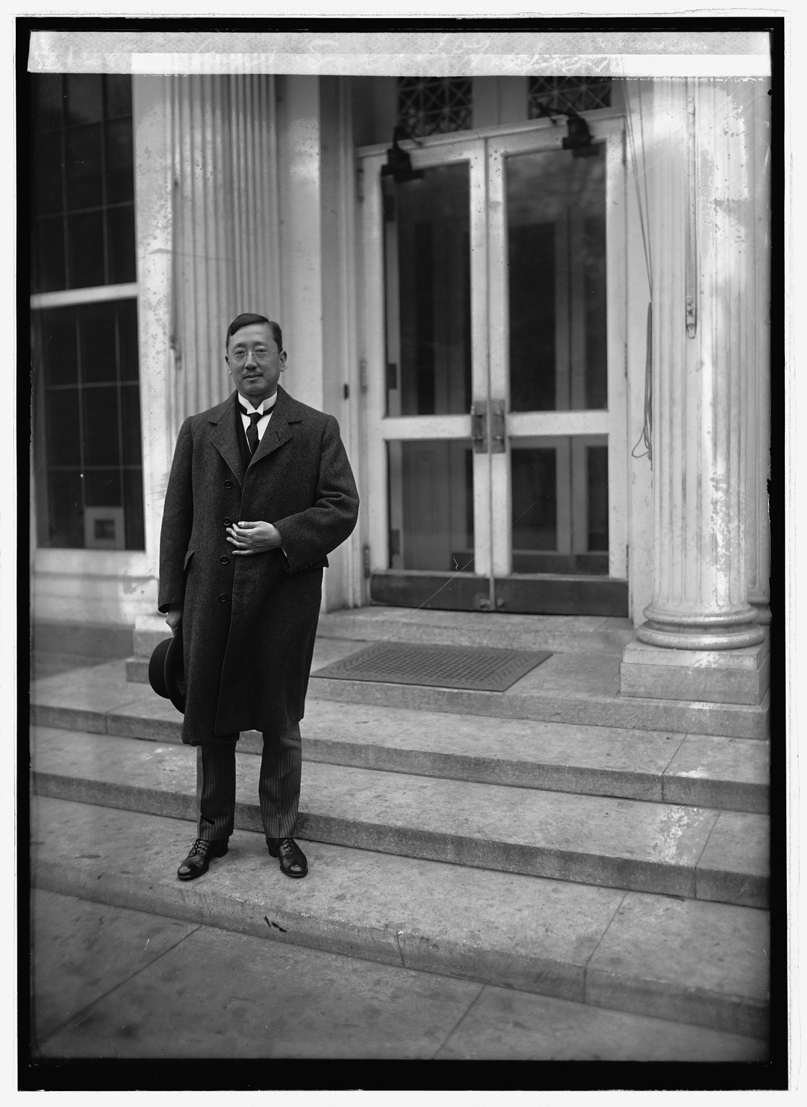 Amb. Sze, 10/26/22, [19]22 October 26. — historic photograph