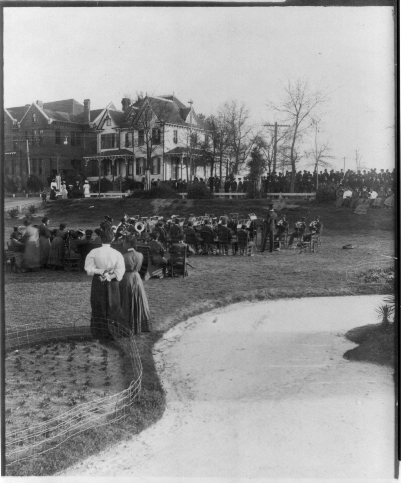 [25th anniversary of Tuskegee Inst., Ala., 1906: Band concert on lawn], c1906. — historic photograph