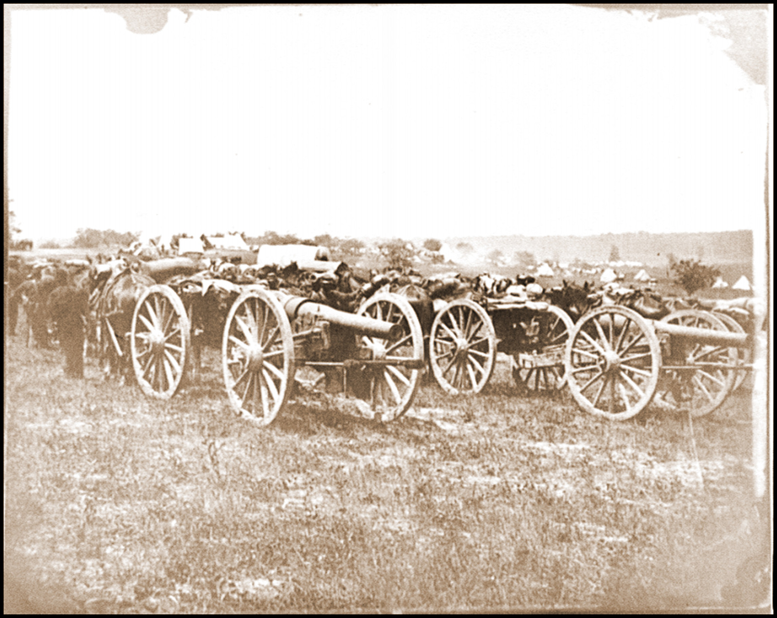 Richmond Va. vicinity. 20-pdr. v Parrott rifled guns of the 1st New York Battery, 1862 — historic photograph