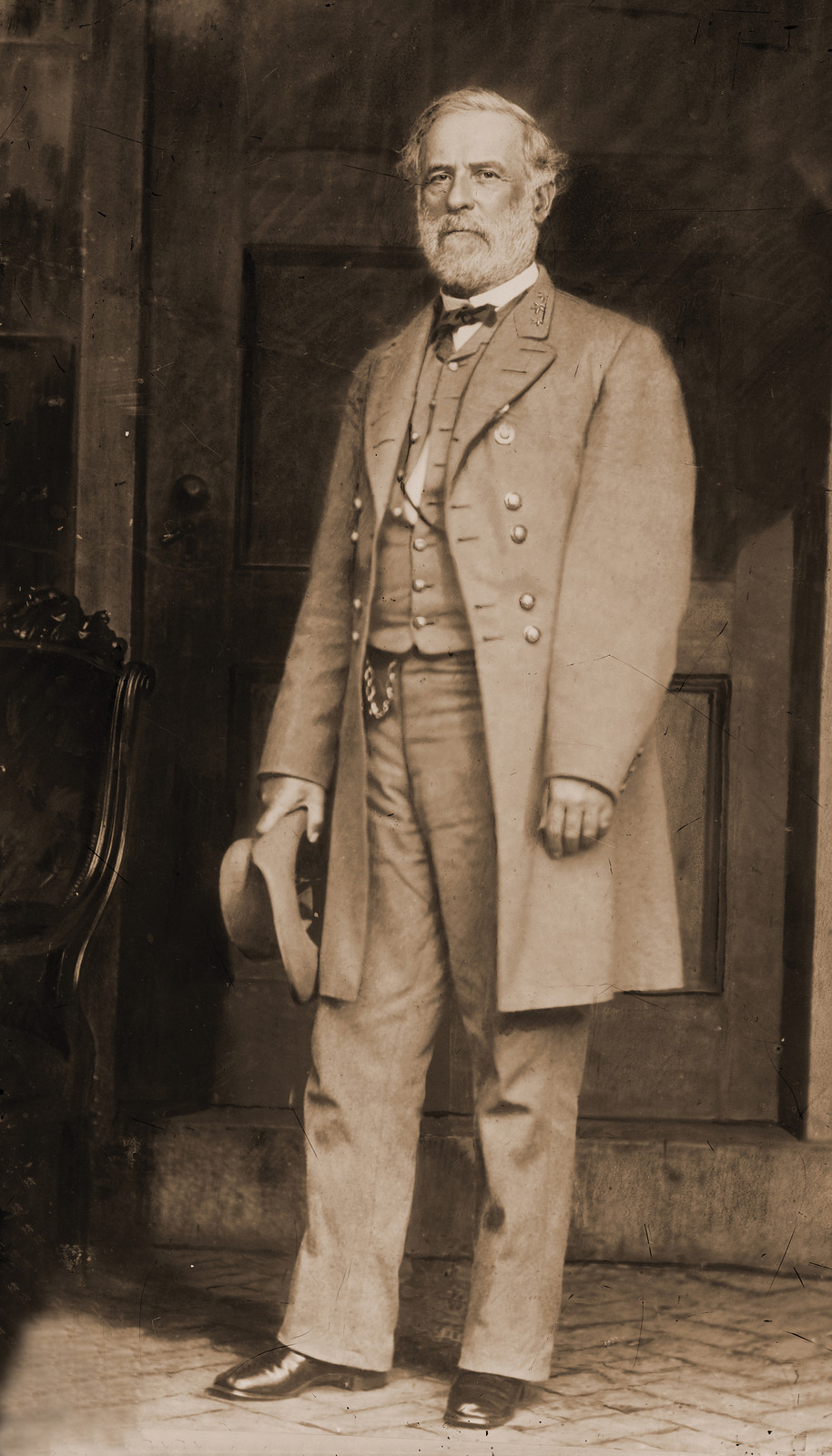 Robert E. Lee. April 1865, 1864 — historic photograph