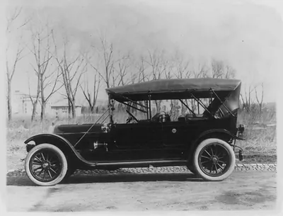[Pierce-Arrow auto, probably used by the President]