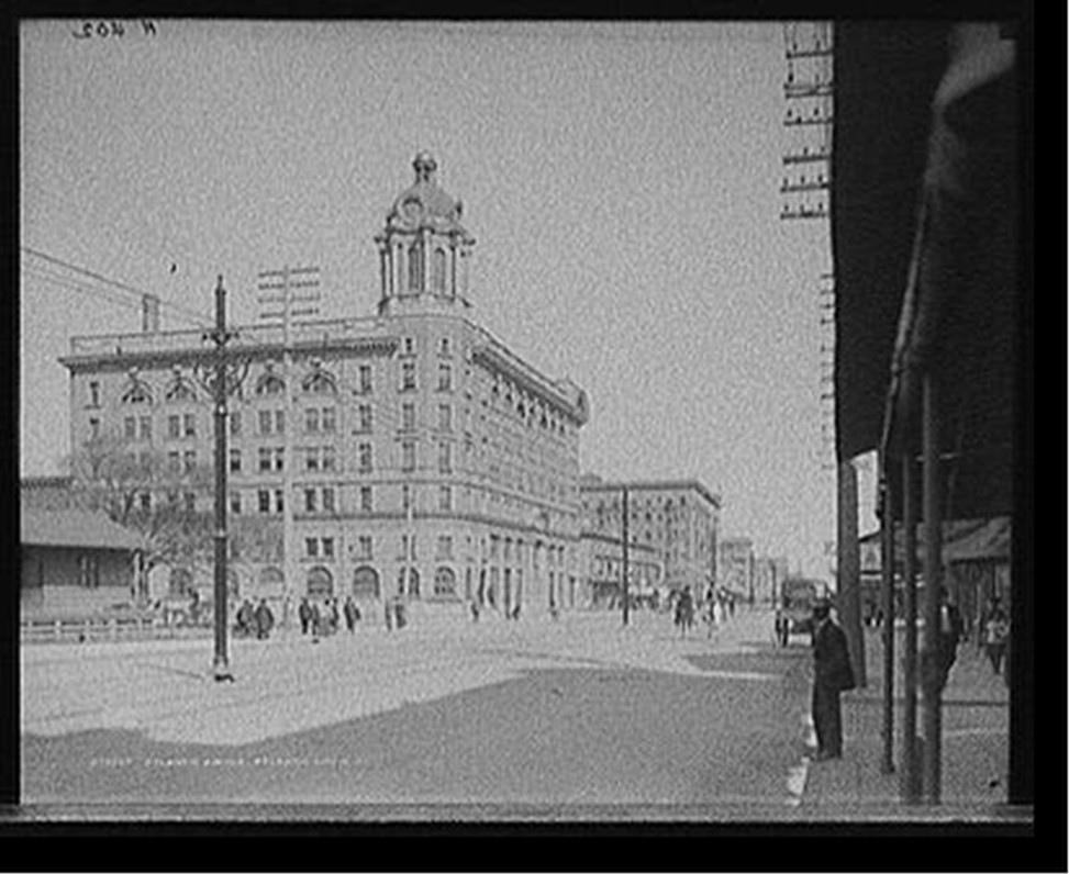 Atlantic Avenue, Atlantic City, N.J., c1908. — historic photograph