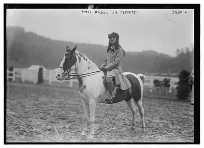 Fanny Wickes on SPORTY (horse)
