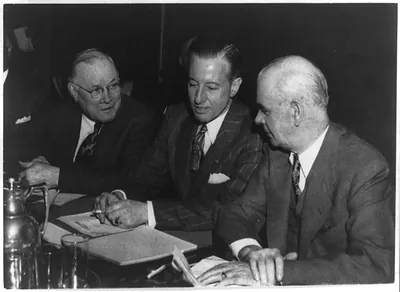 U.S. labor and industrial leaders draw up post war plans ... for a peace charter" for labor and management when the nation's economy will return to a peacetime basis"