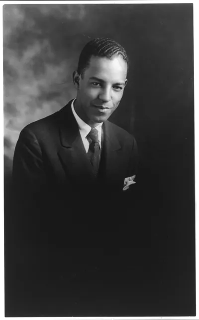 [Richmond Barthe, 1901-, three-quarters length, facing slightly right]