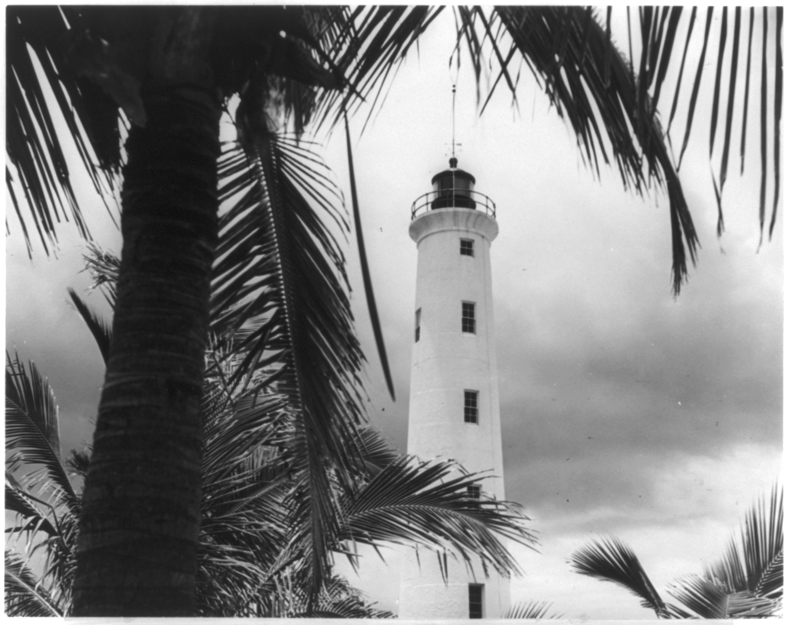 U.S. lighthouse service in Hawaii. Barber's Point light on the island of Oahu — historic photograph