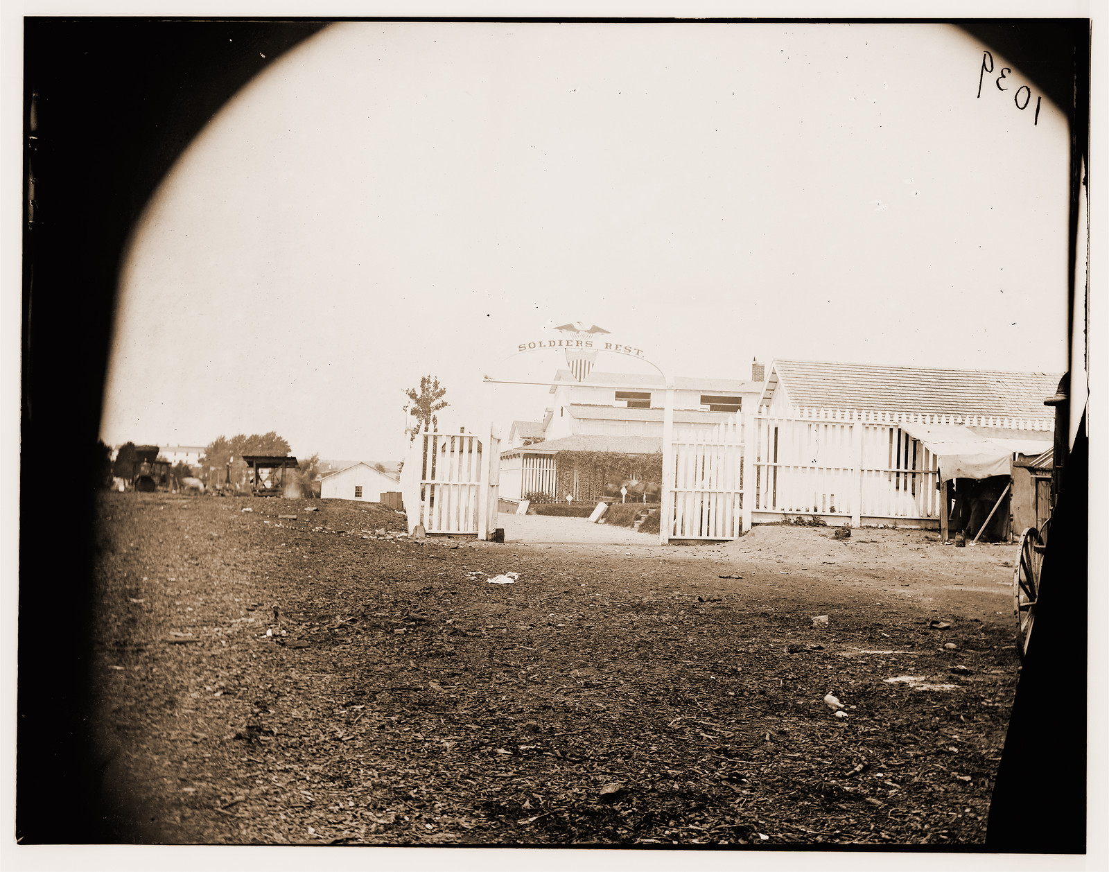 Alexandria Virginia. Soldiers rest, 1861 — historic photograph