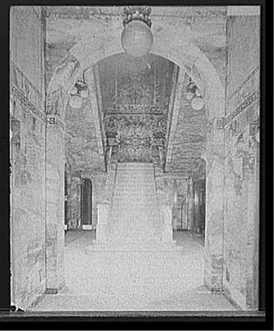 Stairway, main corridor, Majestic B. [Building], Detroit, Mich.