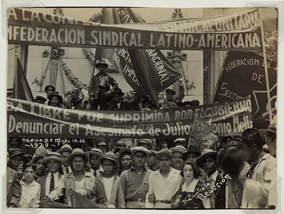 Demonstration with banners: Federación Sindical Latino-Americana, Día contra la Reacción