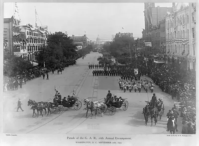 Parade of the G.A.R., 26th annual encampment, Washington, D.C., September 20th, 1892 / Prince, fotografer, Washington, D.C.