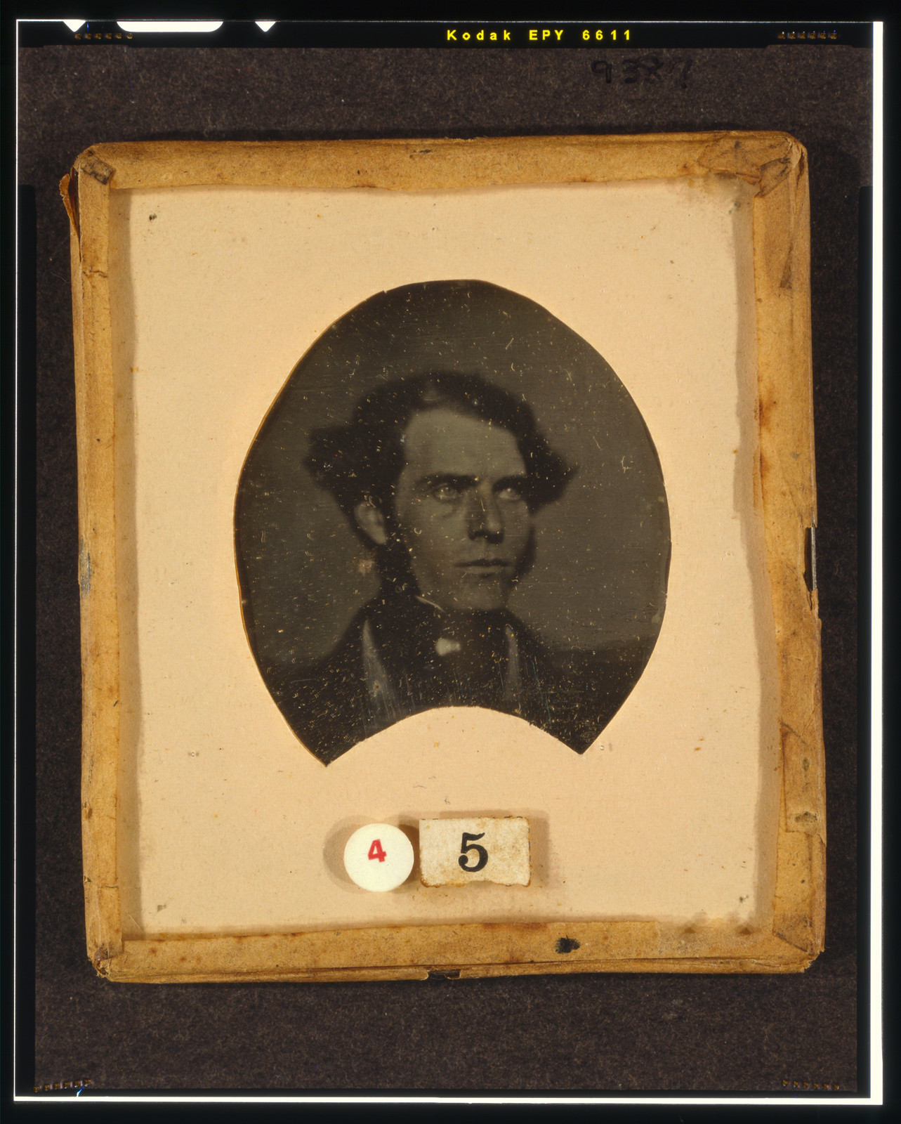 [William Robertson Grant, head-and-shoulders portrait, facing right], 1840 [May] — historic photograph
