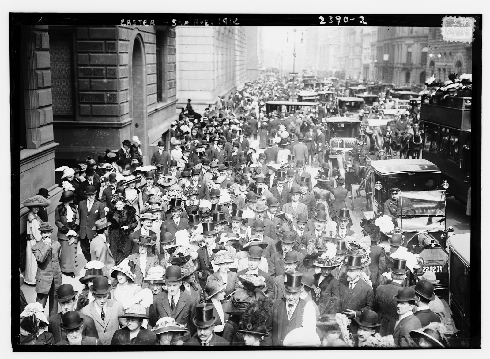 Easter - 5th Ave. 1912, 1912 — historic photograph