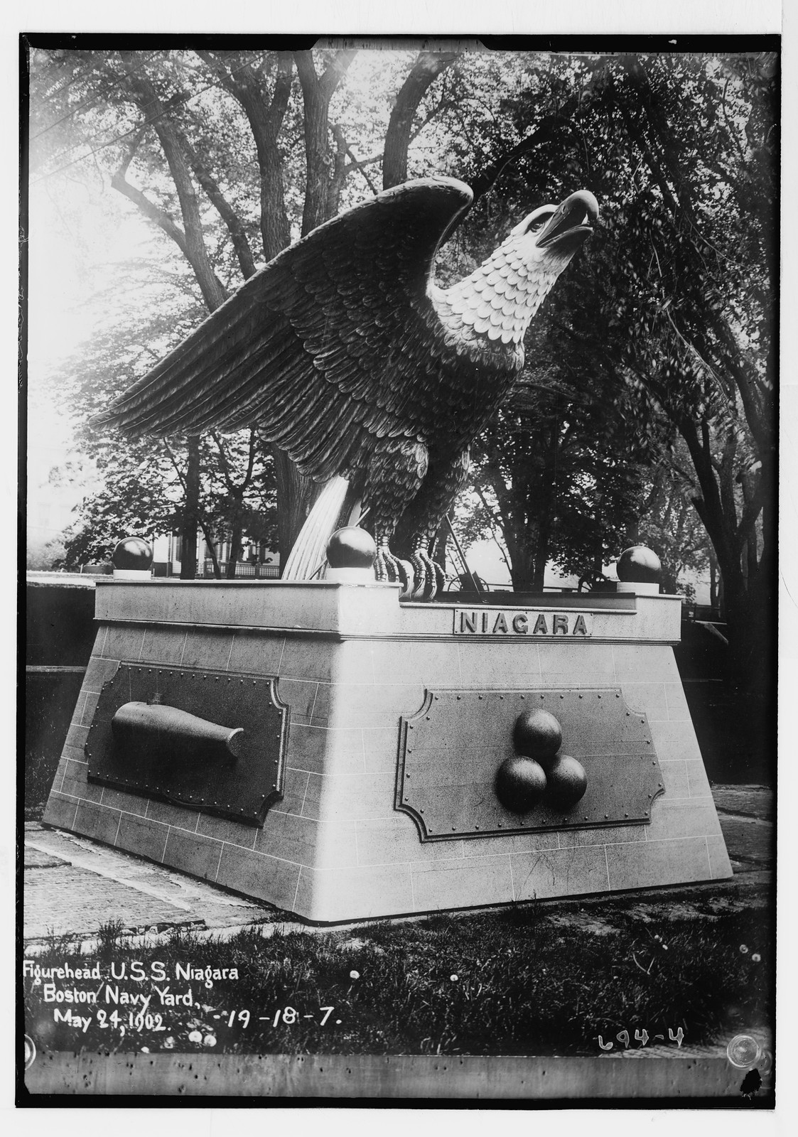Figurehead ofor the U.S.S. Niagara, 5/24/02. — historic photograph