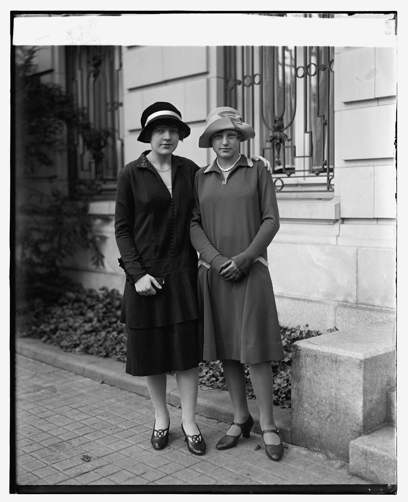 Pauline & Ellis Bostrom, 10/14/26, [19]26 October 14. — historic photograph