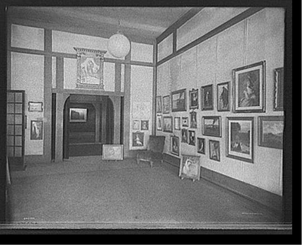 [Detroit Photographic Company, interior, Detroit, Mich.], [between 1905 and 1915] — historic photograph