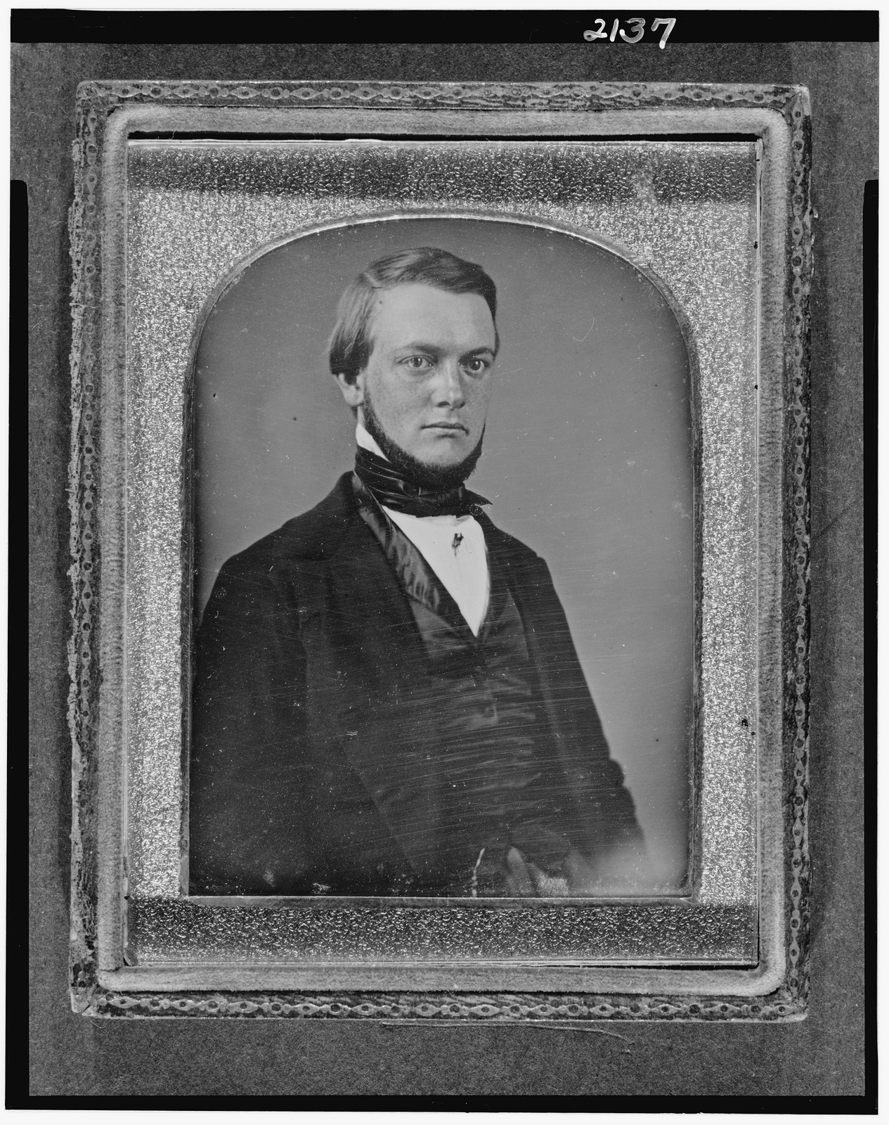 [Benjamin Perley Poore, head-and-shoulders portrait, facing slightly right], [ca. 1850] — historic photograph
