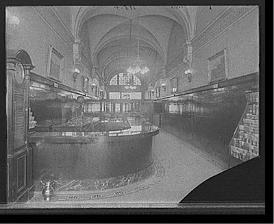 [Grand Trunk Western Railroad, ticket office, Detroit, Mich.]