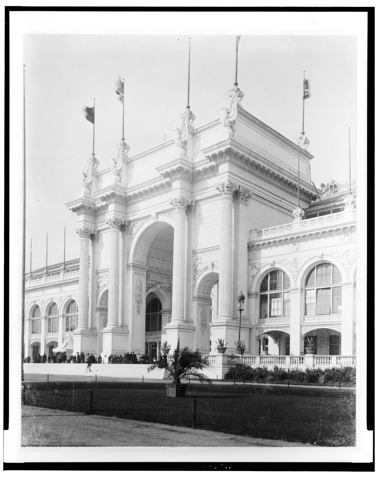 [Manufacturers and Liberal Arts Building, World's Columbian Exposition, Chicago], [1893] — historic photograph