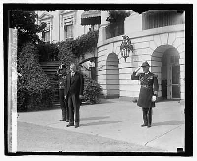 Hoover receiving Jap. cadets, 9/27/29