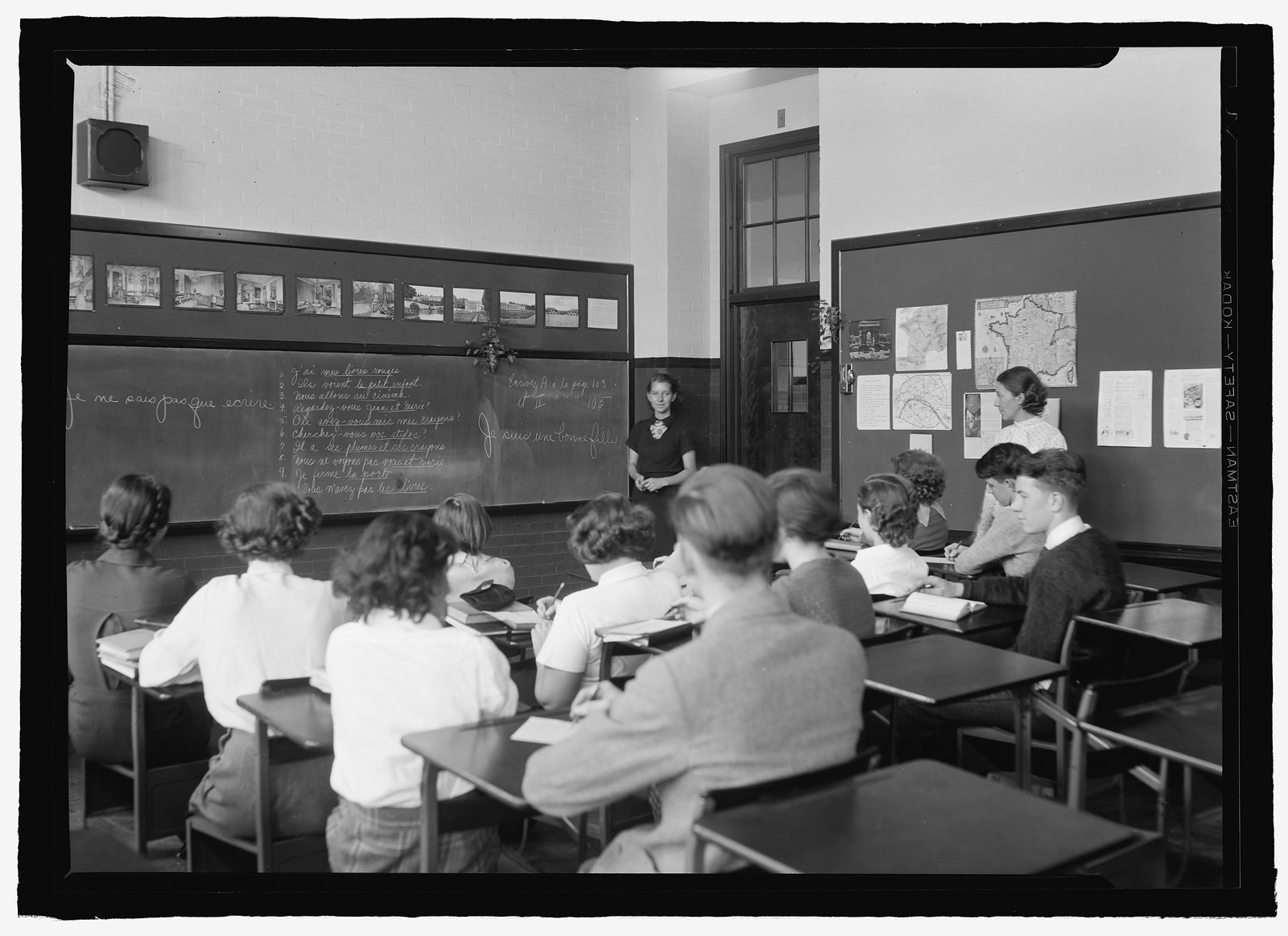 Montgomery Blair High School [Silver Spring, Md.], 1935, class room, 1935 — historic photograph