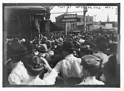 Taft speaking from train, Waterloo, Iowa