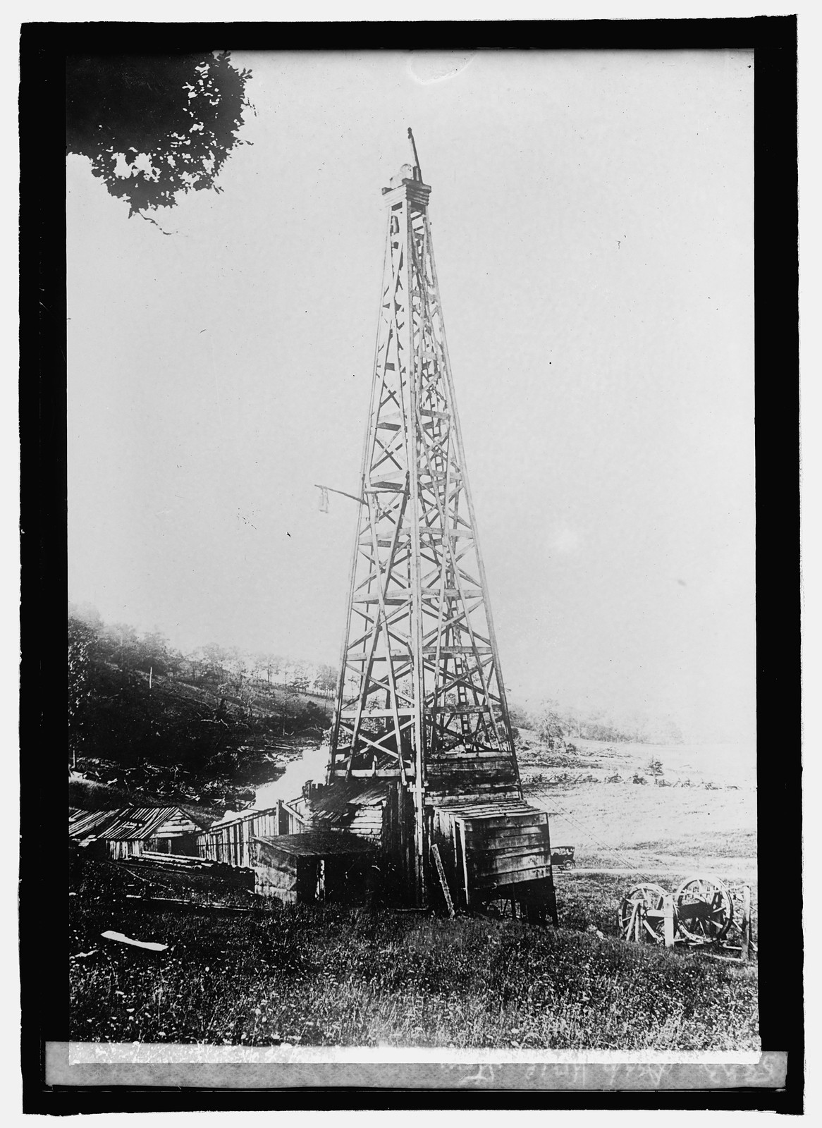 Deep well story, [between 1918 and 1921] — historic photograph
