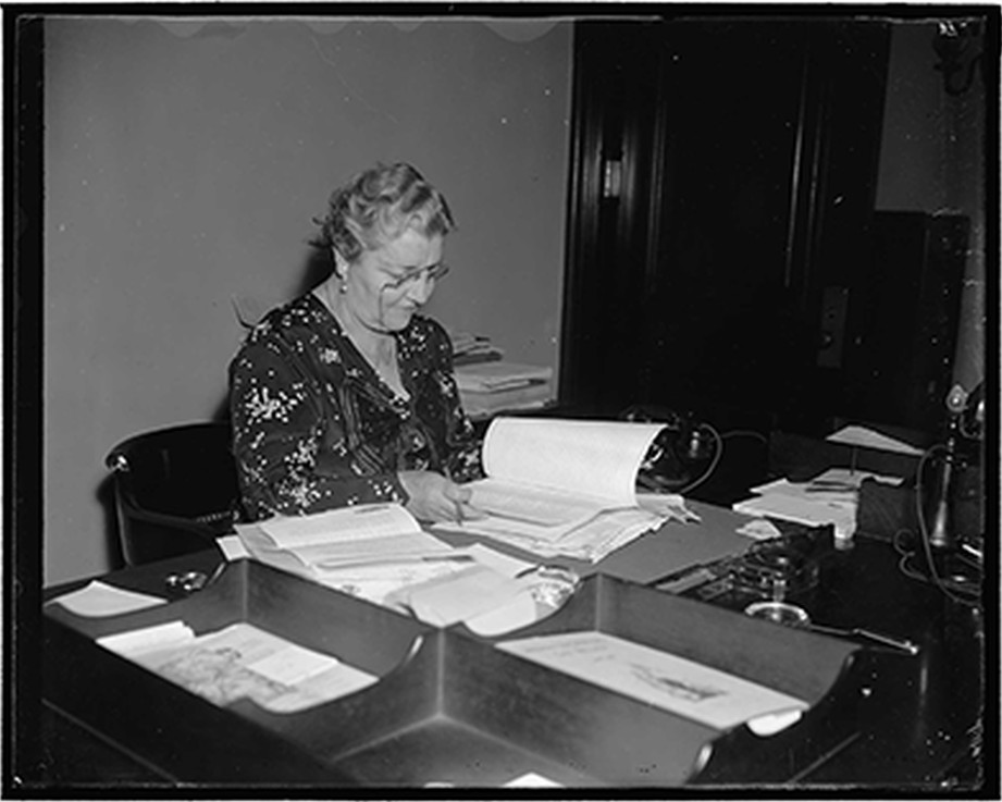 Historic Portrait - Cora Rubens, Secretary to Senator Bill Borah, [19]39 April 26. — historic image