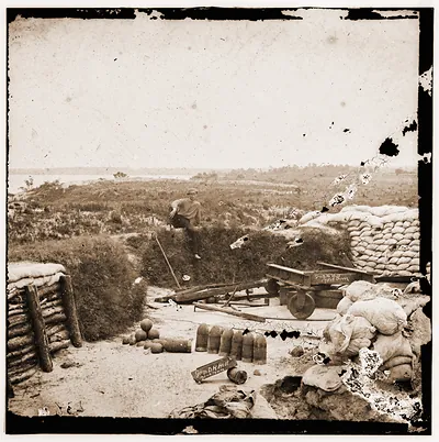 Yorktown Virginia (vicinity). Confederate fortifications. (This rampart was occupie