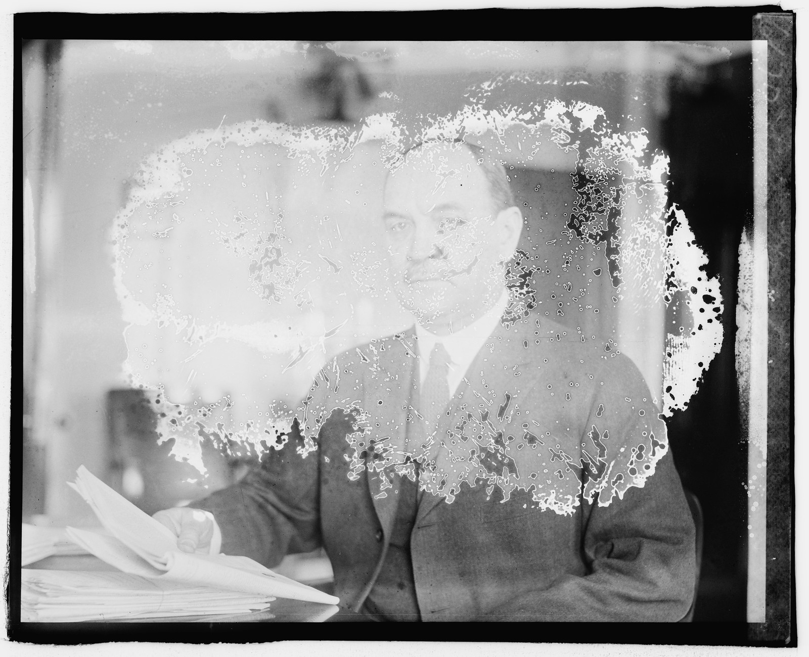 Secty. Houston, [19]20 January 31. — historic photograph