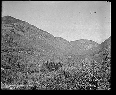 Crawford Notch from Willey Station, White Mountains