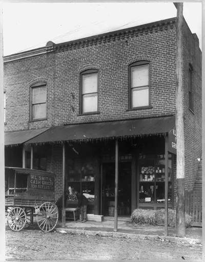 W. L. Smith, grocer in Knoxville, Tenn.