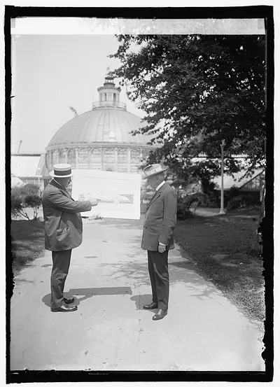 Gillette & Hess