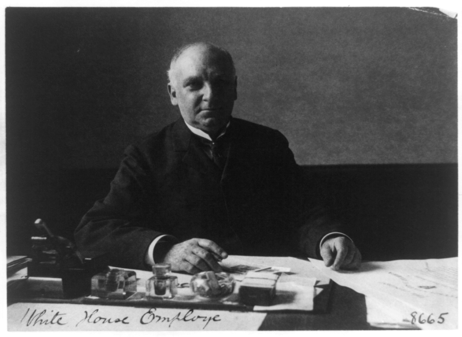 White House employee, [between 1889 and 1906] — historic photograph