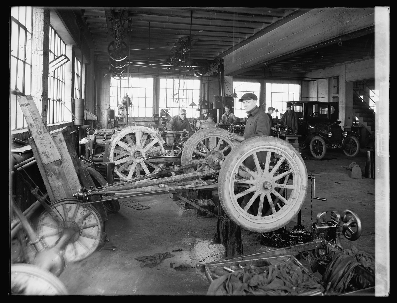 R.L. Taylor Auto Co., [Washington, D.C.], [between 1910 and 1920] — historic photograph