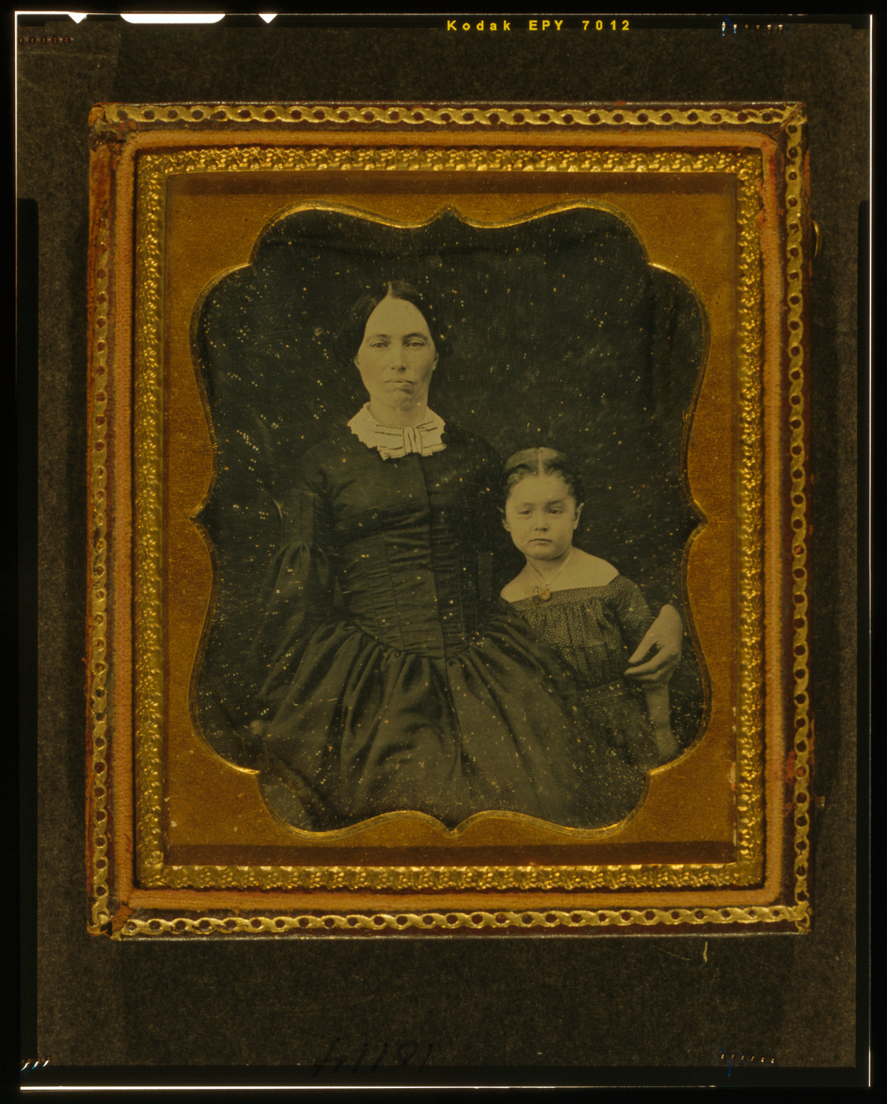 [Unidentified woman and girl], [between 1840 and 1860] — historic photograph