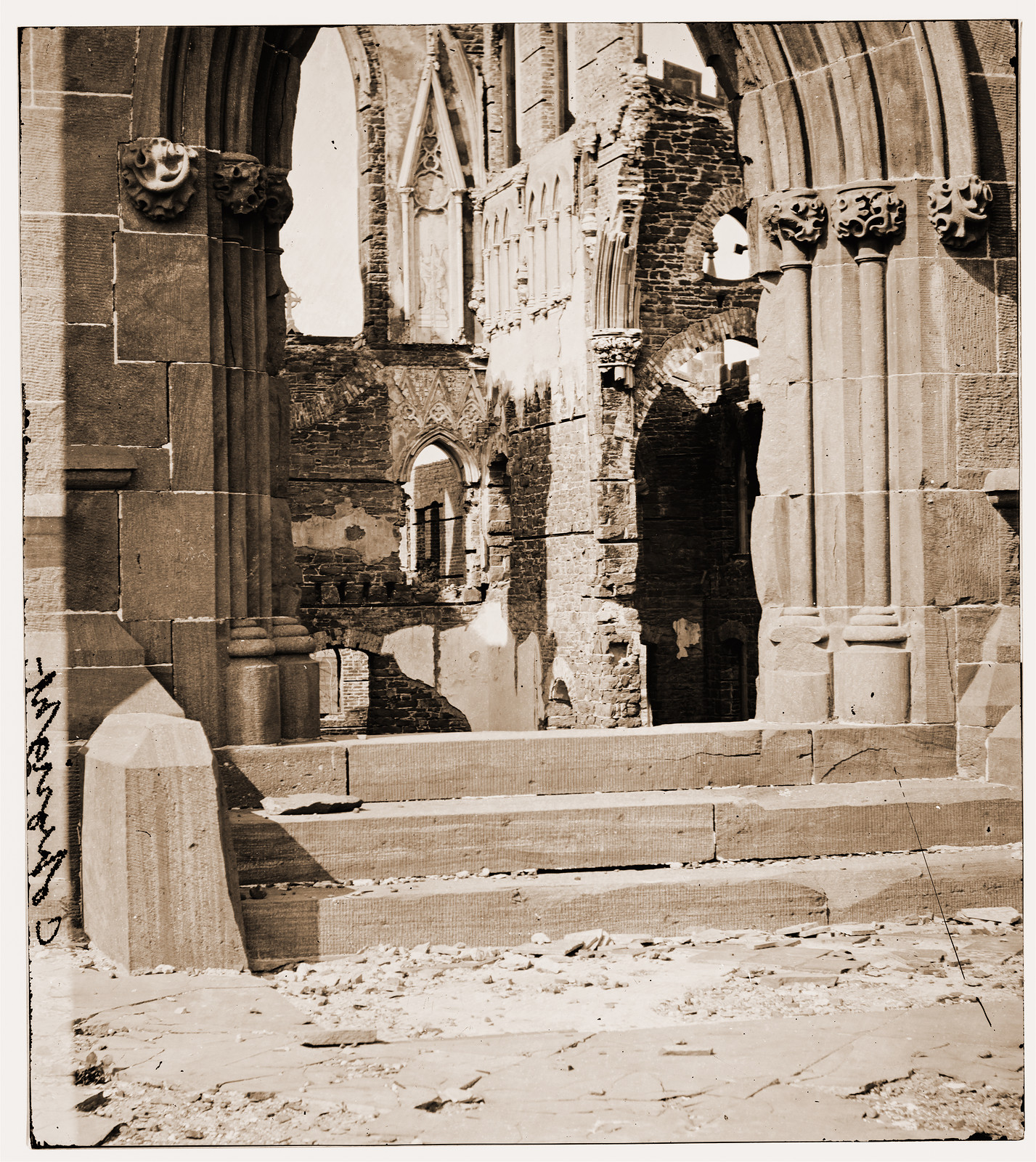 Charleston South Carolina. Ruins of Cathedral of St. John and St. Finbar. (Interior, 1865 — historic photograph