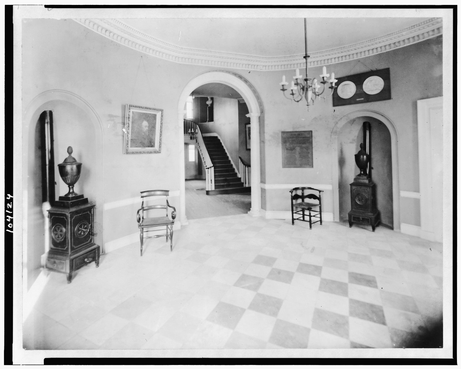 [Interior of Octagon House showing circular vestibule, Washington, D.C.], c1913 Jan. 25. — historic photograph