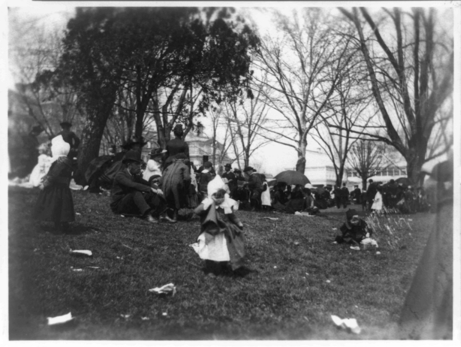 White House Easter egg roll, 1889 — historic photograph