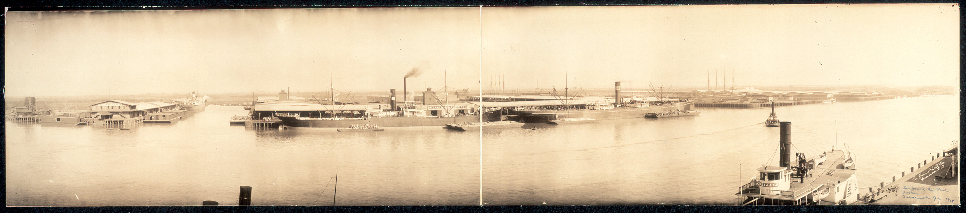 B Docks at Savannah, Georgia, 1909, 1909 — historic image