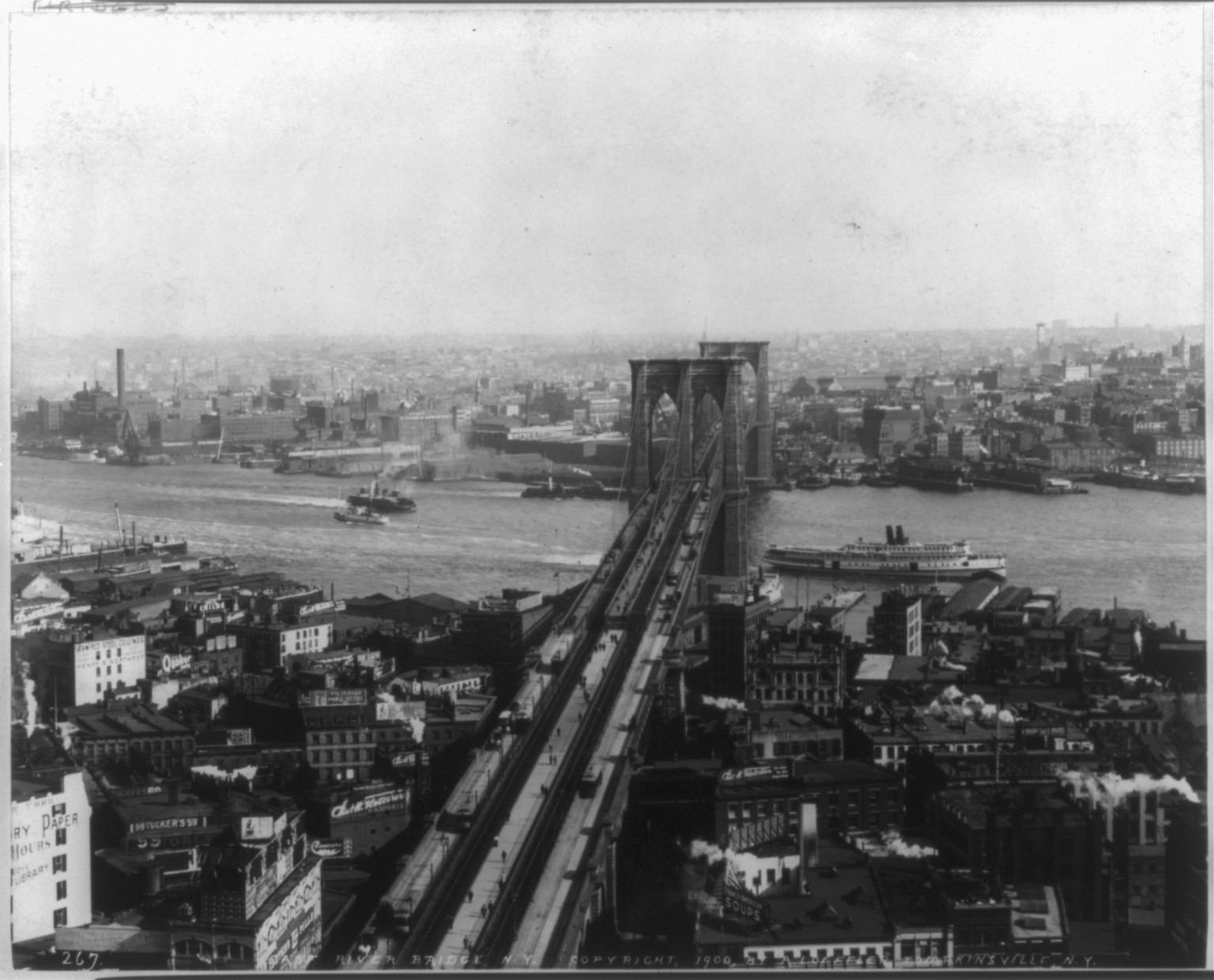 East River [i.e. Brooklyn] Bridge, New York City, [c1900]. — historic photograph